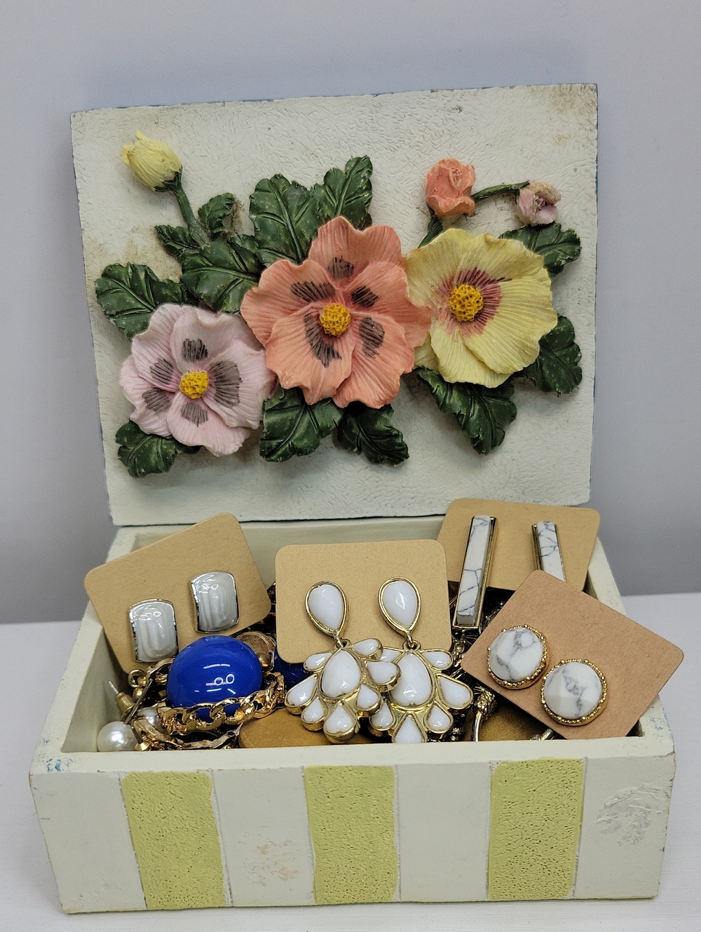 Floral Trinketbox Filled With Earrings